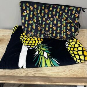 Vera Bradley Pineapple Print Tote and Blanket Set